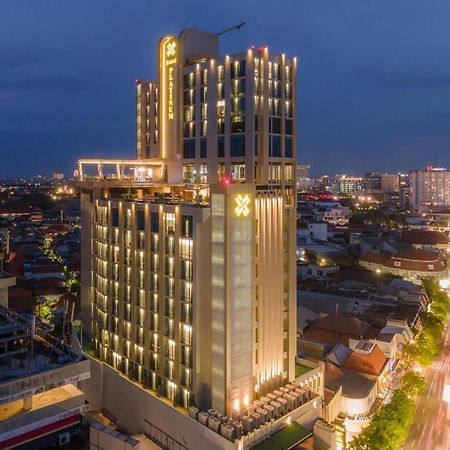 Platinum Hotel Tunjungan Surabaya Bagian luar foto